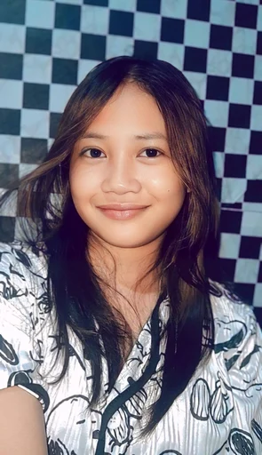 Jennifer, 19