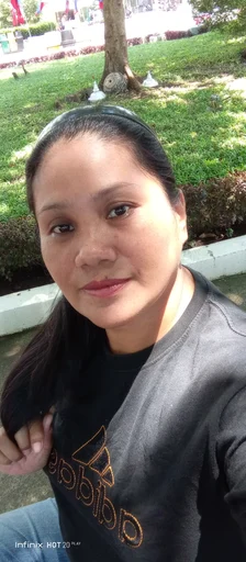 Joela, 43