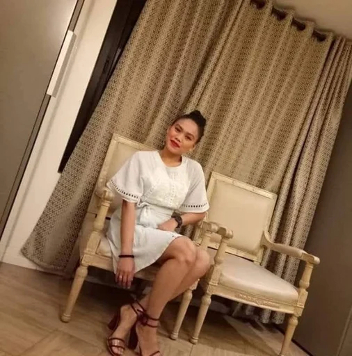 Mayza, 33