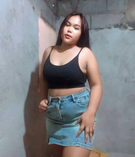 Mae Ferrer, 20