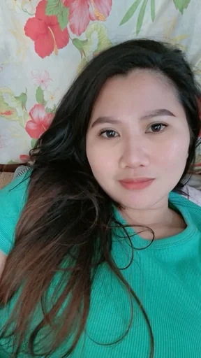Jasmine, 33