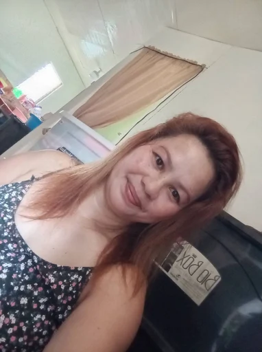Roselyn, 48