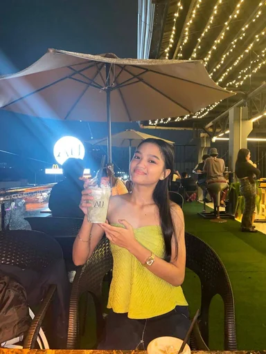 Angela bebs, 19
