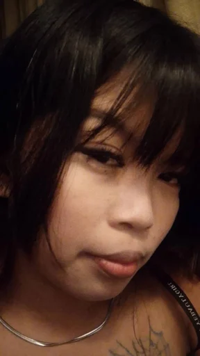 lizzy, 19