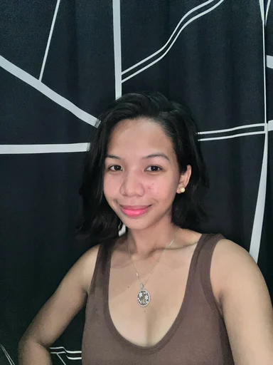Cristina, 22