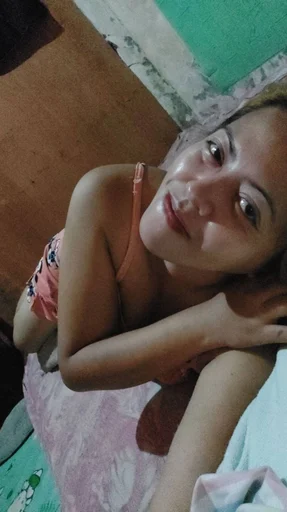 Vanessa, 34