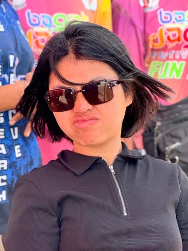 Em, 25