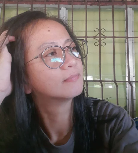 Dalia, 42