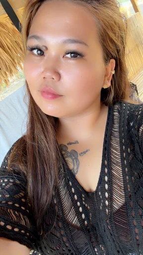 Cristina moneth, 33