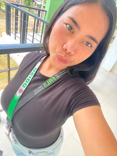emalyn, 19
