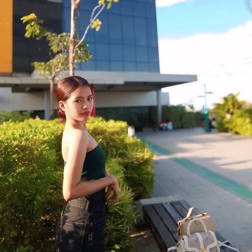 Shyra, 24