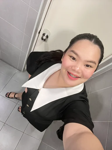 Anna, 25