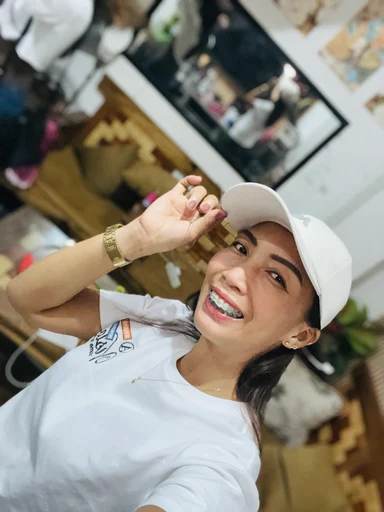Arlyn, 39