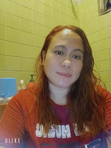 Nelyn, 33