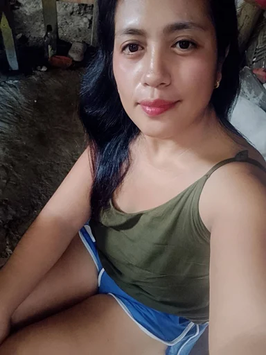 Jenefer, 35