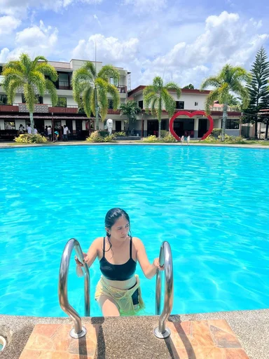 Caterina, 30