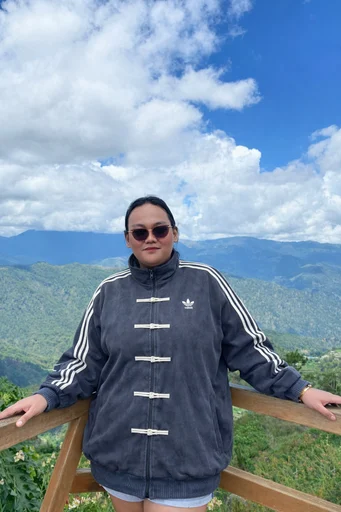 ashley, 25