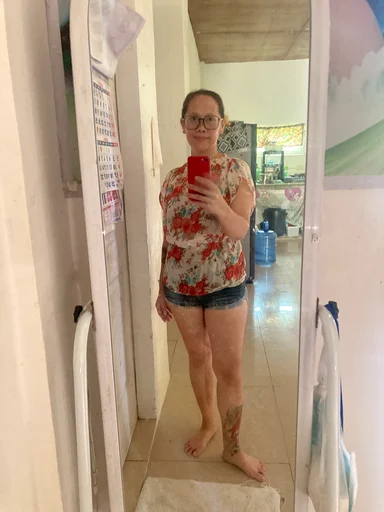 Beth Amethys, 43