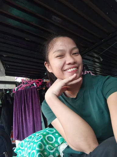Cynthia, 31