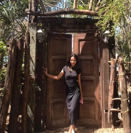 Anthonette, 22