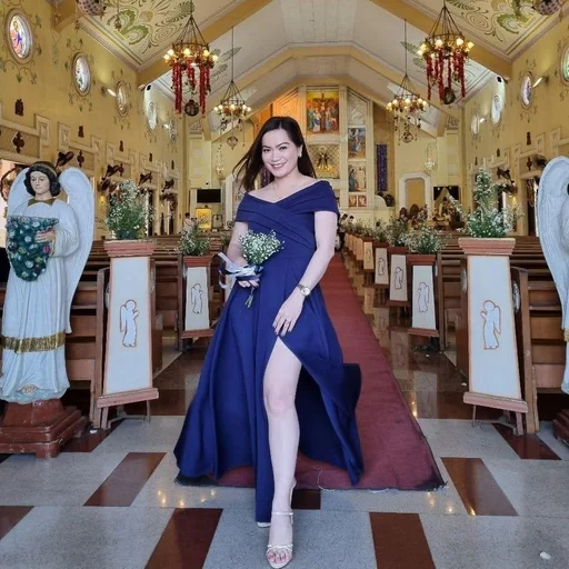 Cristine, 33