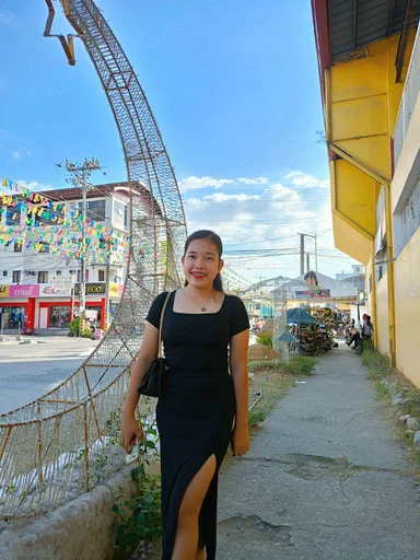 Arlene, 23