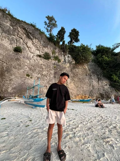 Dennis, 23