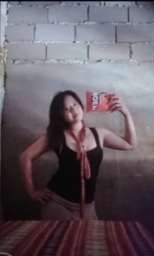 Jen, 26