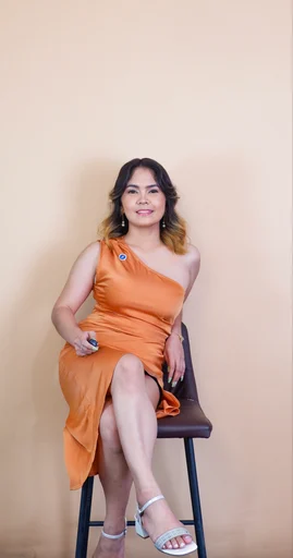 Analyn, 29