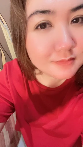 Clarisse, 32