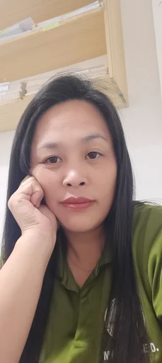 Michelle, 44