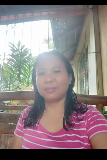 Jean, 44