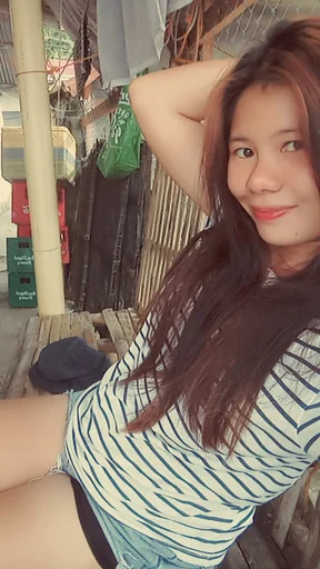 Rose mae, 28