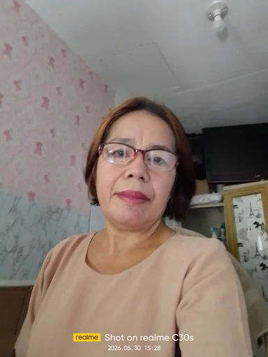 Riza, 48
