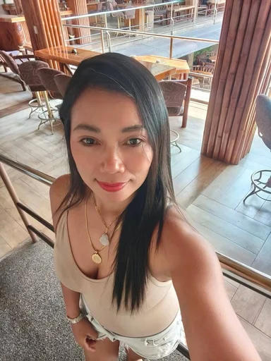 Que, 44