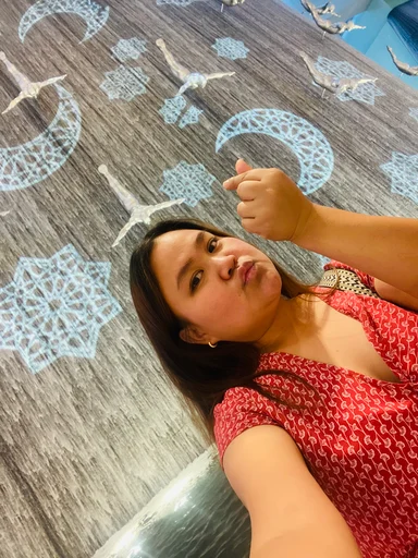 Anna Mae, 27