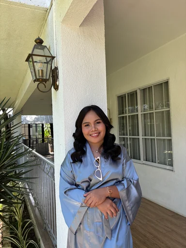 Claudine, 28