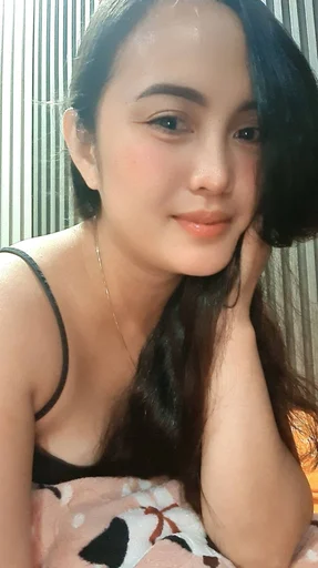Liza, 35