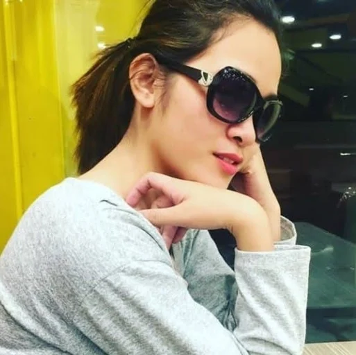 Jaimee, 27