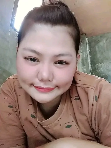Emily, 40