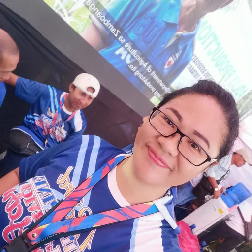 EUNICEE, 33