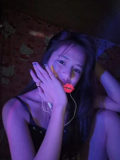 Adelyn, 19