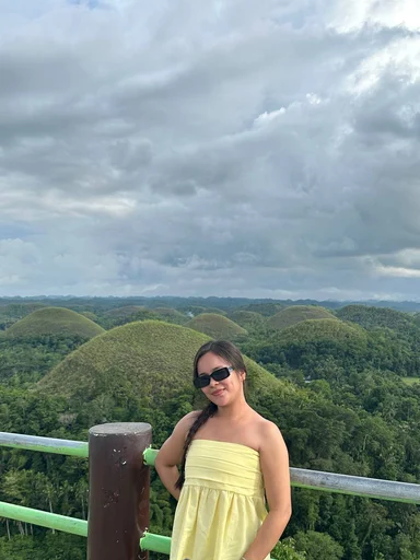 Blaire, 25