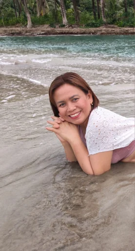 Riza, 52