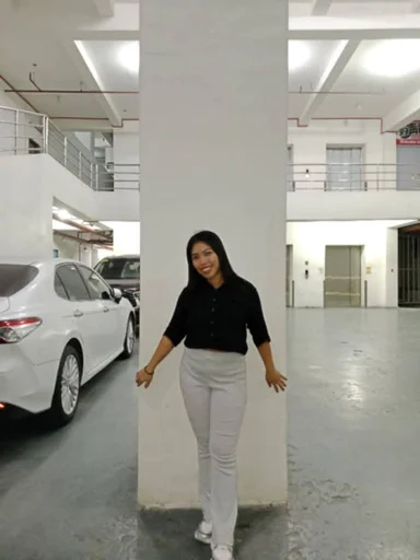 Rosalyn, 26