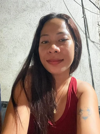 Gwenny, 25