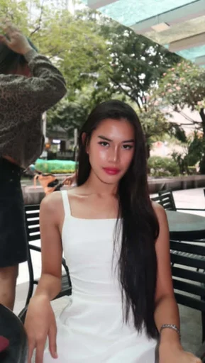 Quennie, 22