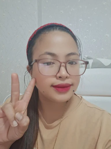 Daisy, 34