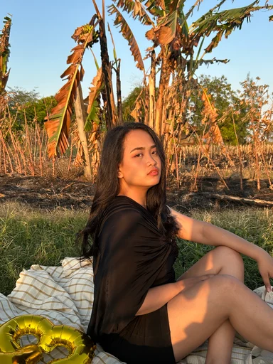Jonna Lyn, 23
