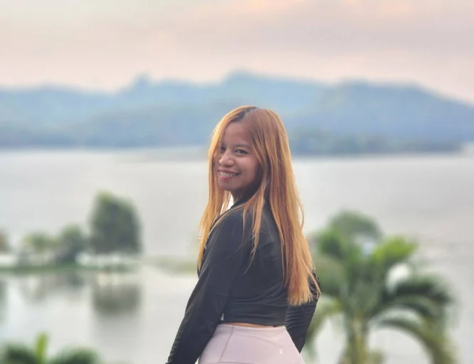 JINNELYN, 33